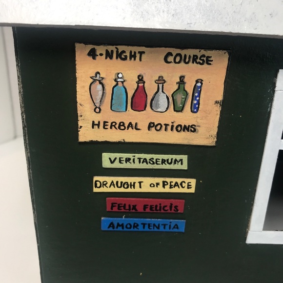 Guinea/Small Pet,House,Hide Out Potion Store Harry Potter inspired - Picture 10 of 11